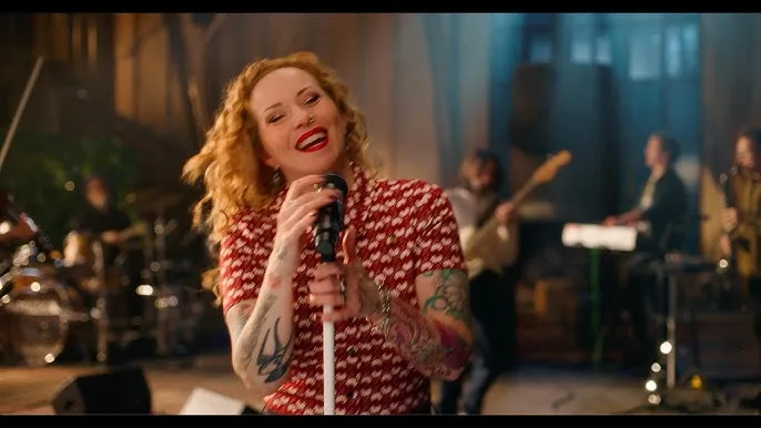 Anneke van Giersbergen — « Feel » : le clip qui te prend dès 30 secondes
